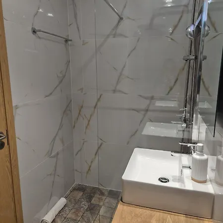 Vivenda Pe N'areia בית אירוח *