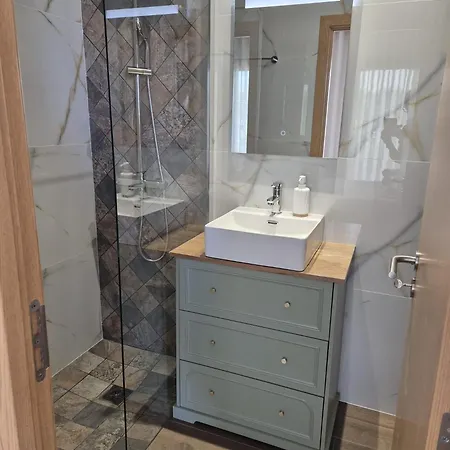 Vivenda Pe N'areia Homestay Povoa de Varzim